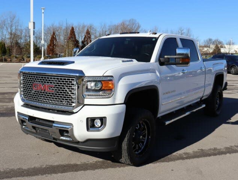 2017 GMC Sierra 2500HD Denali Crew Cab SB 4WD Car Financing in